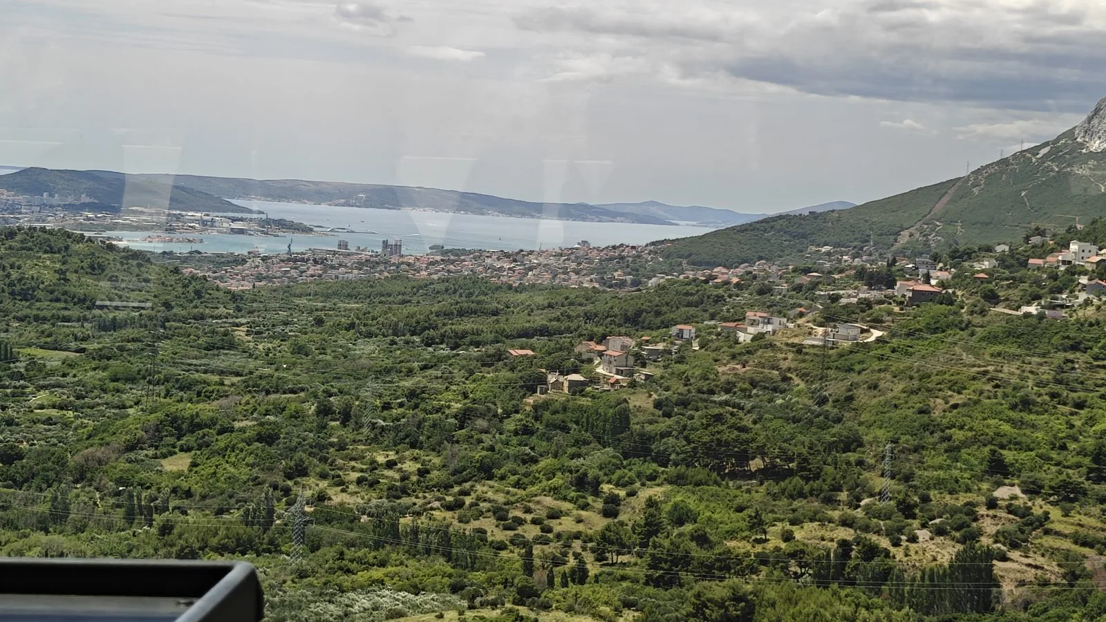 Panorámica de la Costa Dálmata sobre la Bahía de Kaštela
